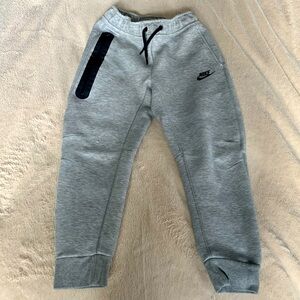 Boys Nike Tech Fleece Pants